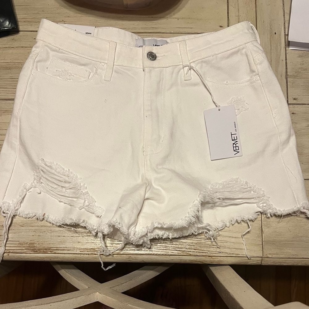 VERVET BY FLYING MONKEY White Distressed Frayed Hem Denim Shorts